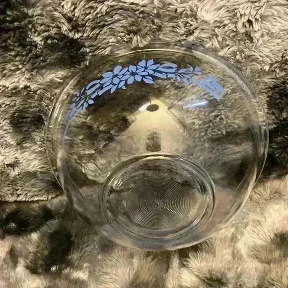 Pyrex clear glass vintage MCM nesting mixing bowls with blue ribbons & flowers. - Picture 8 of 15